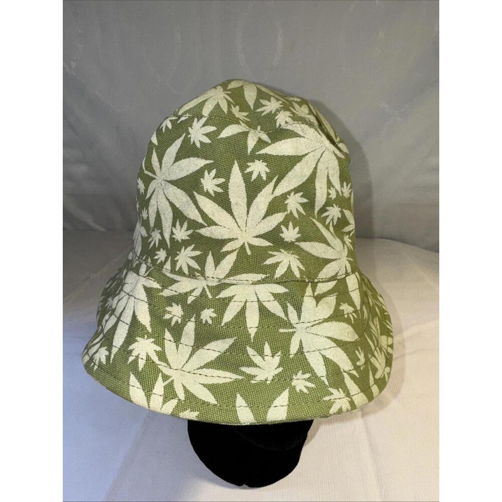 2000s Earthbound green and white bucket hat with pot leafs vintage 100% Cotton